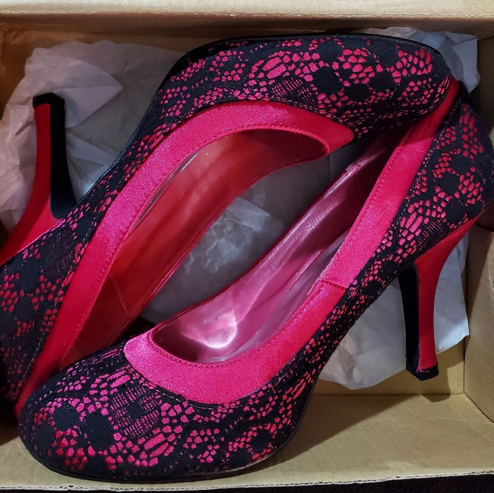 High heel shoes - Picture 1 of 1
